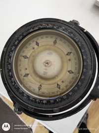 Магнитен корабен компас
