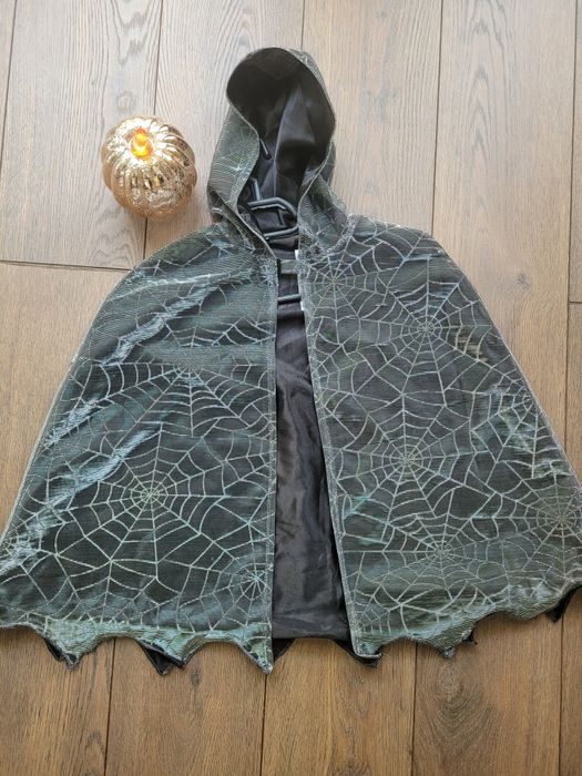 Pelerina vampir pentru baieti