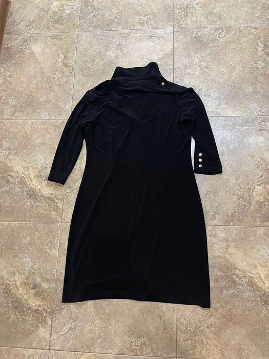 Черна рокля