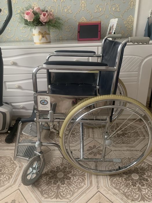 Инвалидное кресло