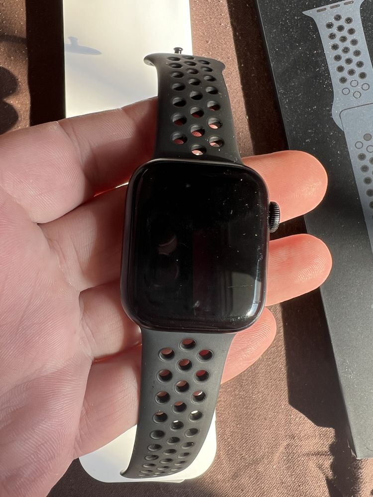 Apple Watch 7 Nike edition