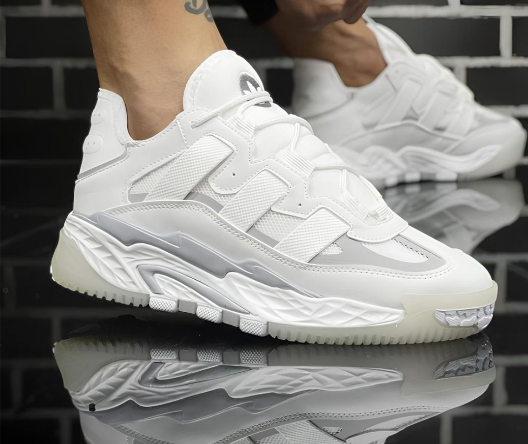 Adidas Boost бели мъжки маратонки