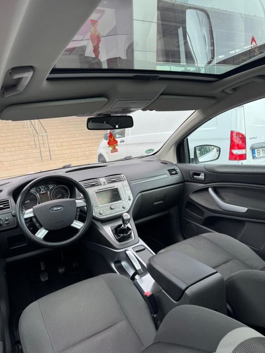 Ford Kuga 2013 2.0tdci (foarte multe dotori) impecabil