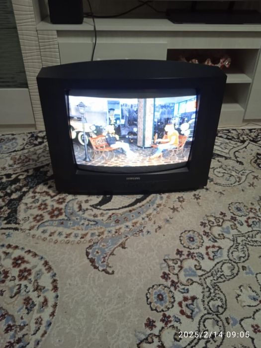 Продам телевизор б/у