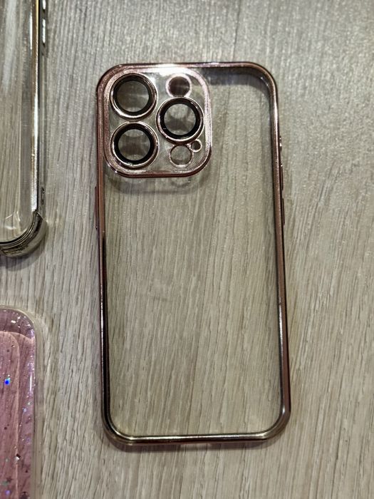Продавам Кейсове iphone 15pro