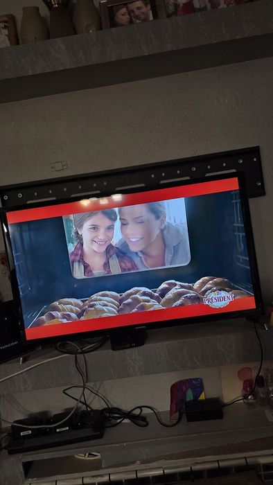 Телевизор Samsung 32 inch ,инча