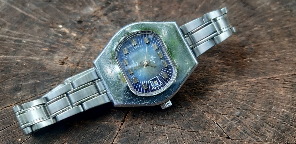 Стар Дамски механичен часовник Луч