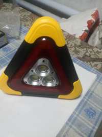 Triunghi reflectorizant 3in1 lampa, baterie solara, triunghi, tip nou