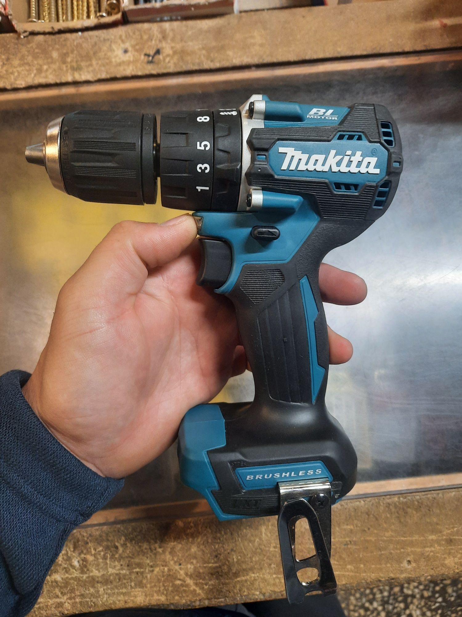 Masina de insurubat cu impact, Makita DTD152Z, 18 V