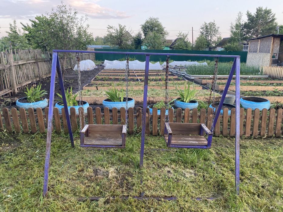 Продам детская качелю