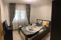Vand Apartament 2 camere Costieni, langa Penny