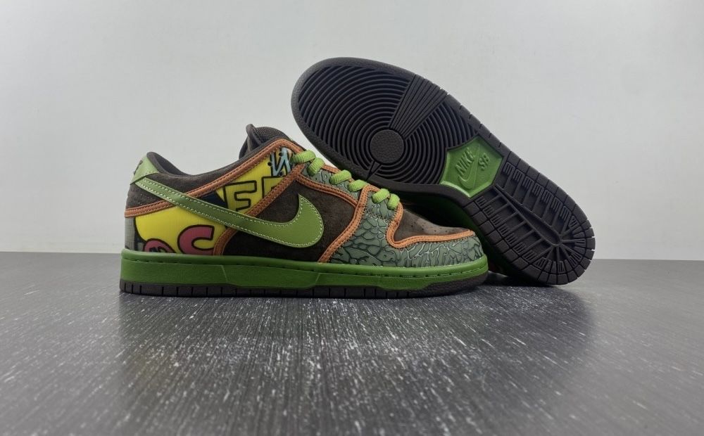 Nike SB Dunk Low “De La Soul”