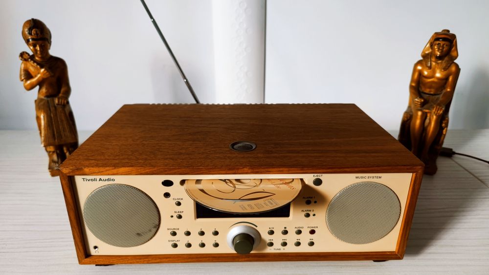 Tivoli Audio music system, radio cd hi-fi