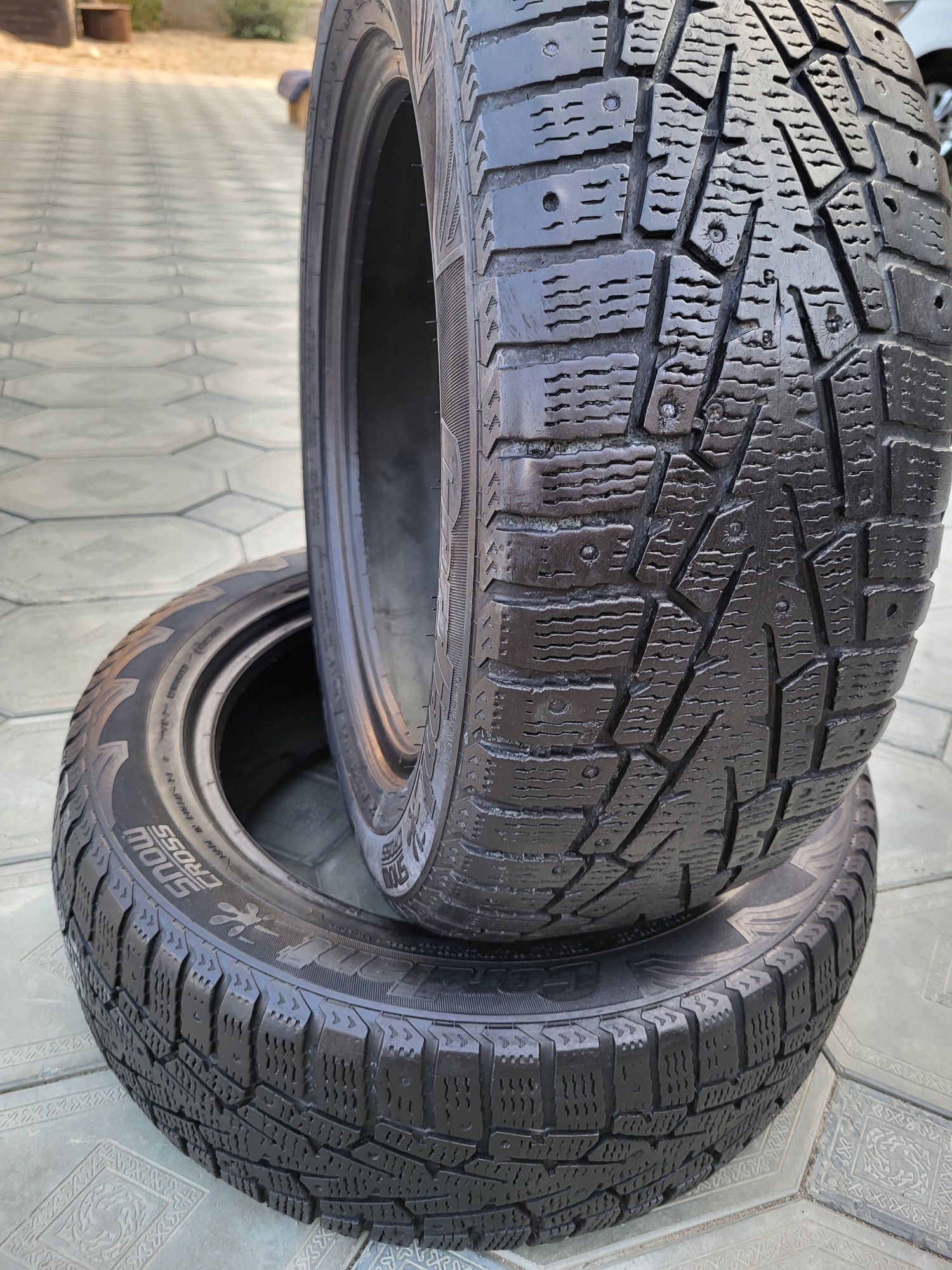 Продам шины всесезонку в паре 215/55/16