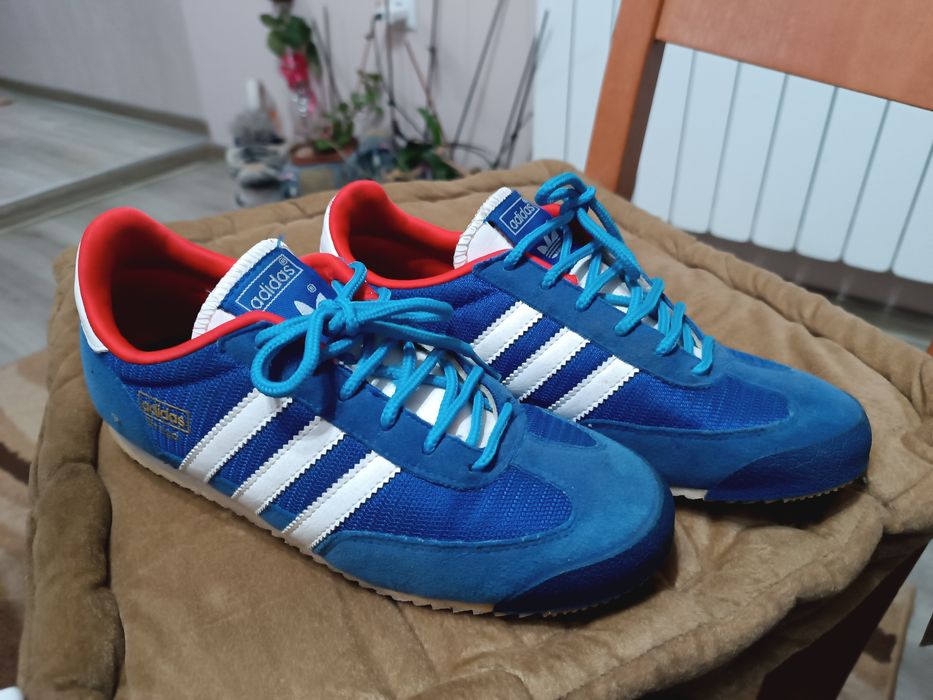 Маратонки Адидас 36 2/3