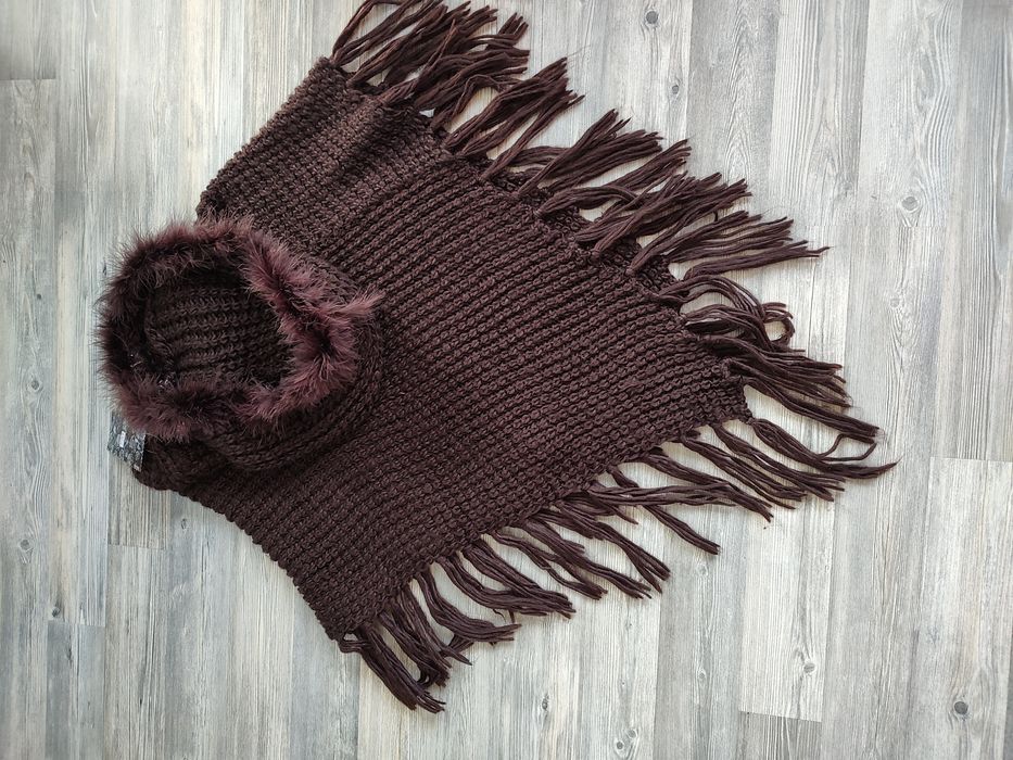 Намалено от 85лв- Пончо с естествен косъм от зайче, пелерина с качулка