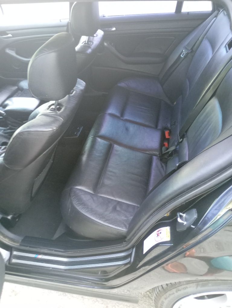 BMW 330d, Ръчка на задно