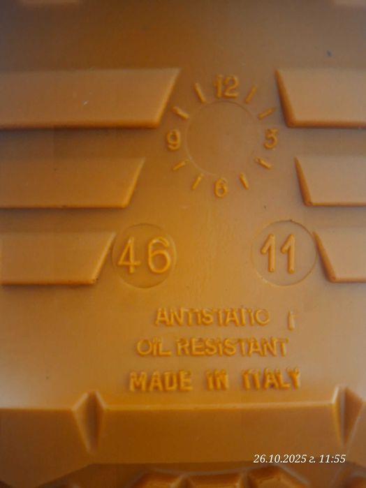 Чисто нови работни в сив цвят. Подходящ за тежка работа