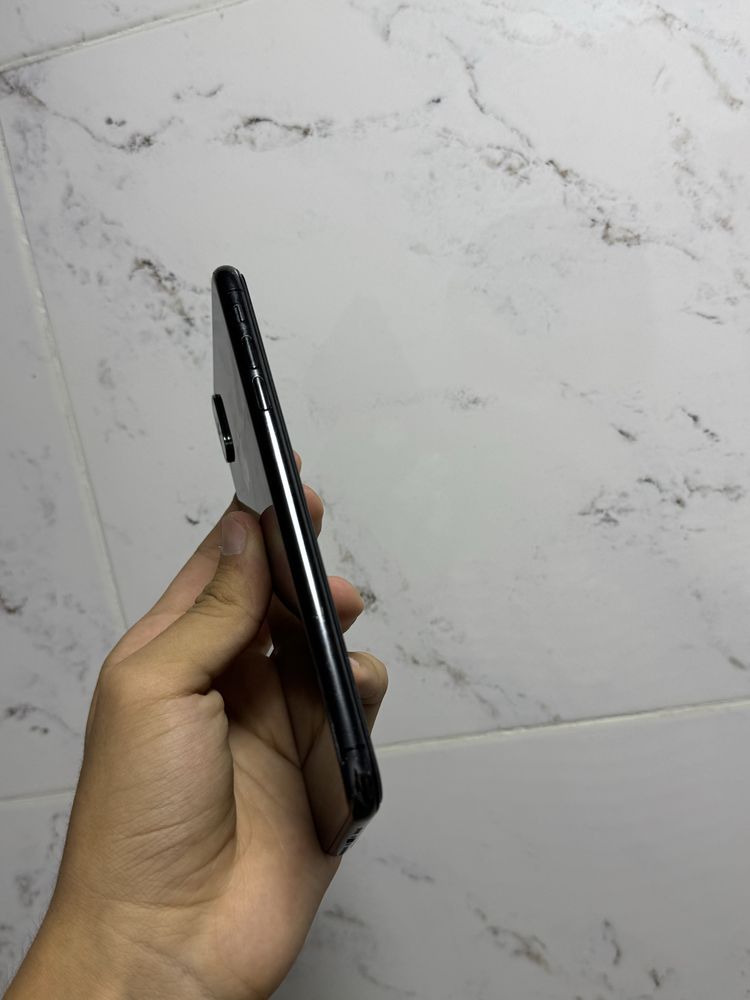 iPhone xs max 64gb срочни сотилади