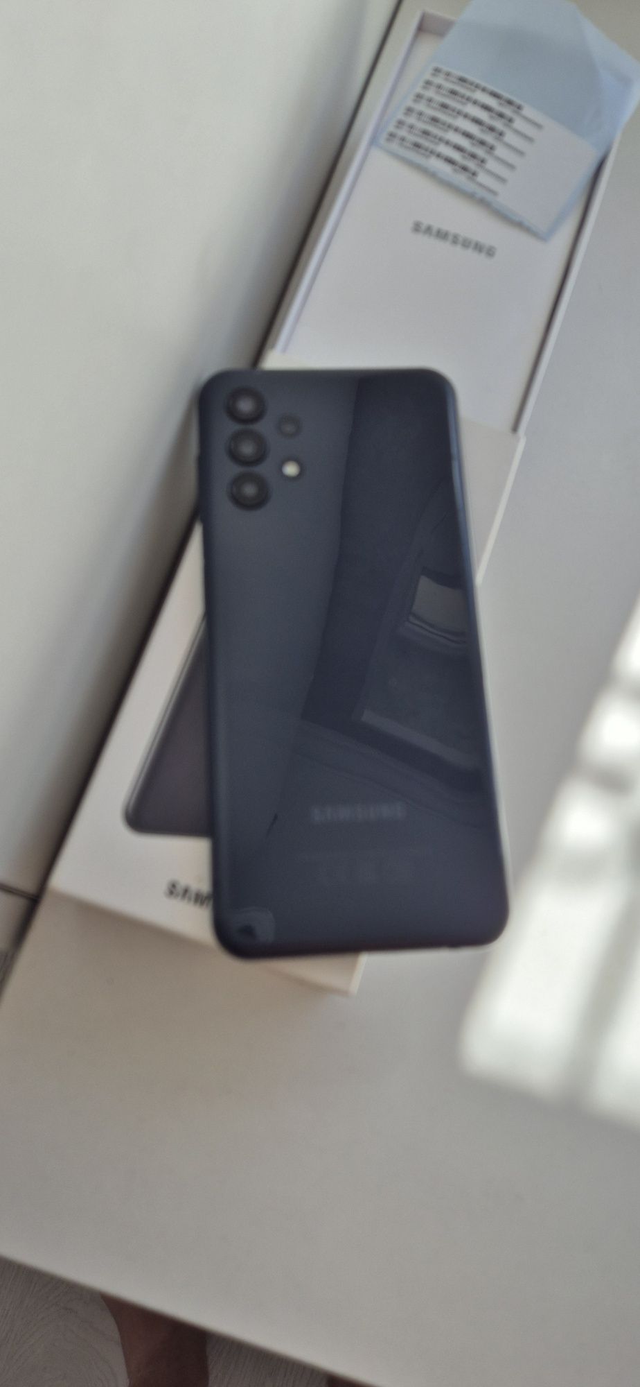 Samsung A13  память 128 гб Кора..чёрный