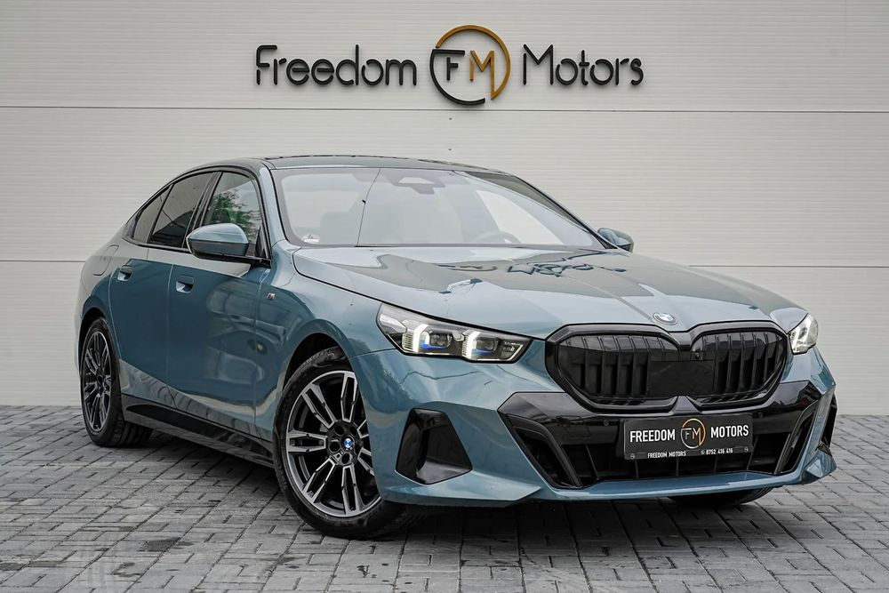 BMW Seria 5 BMW 520i M Pachet AT MHEV