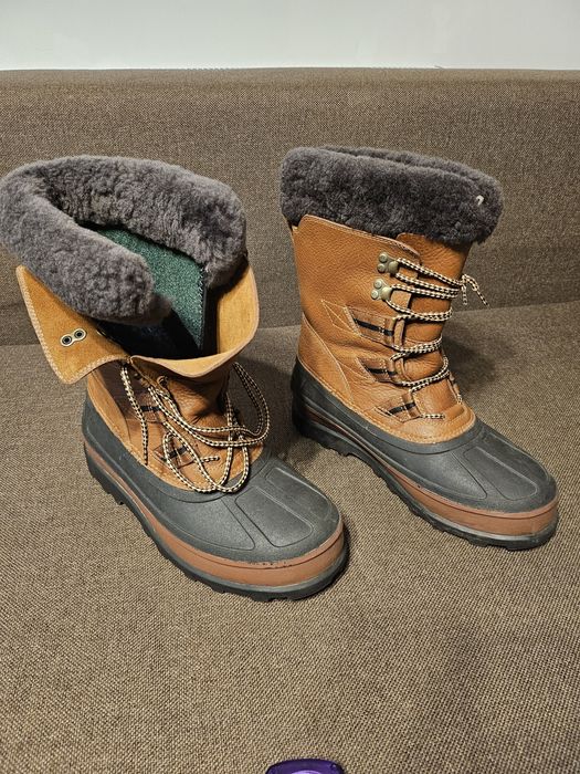 Cizme  UGG      .