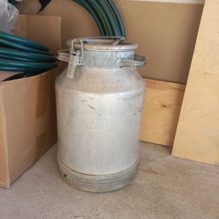 Продам алюминиевый бидон, 20 литров,  б/у,  Цена 12000 тенге
