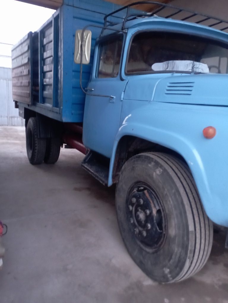 Zil130 oʻzi agʻfaruvchi xujjatlari joida