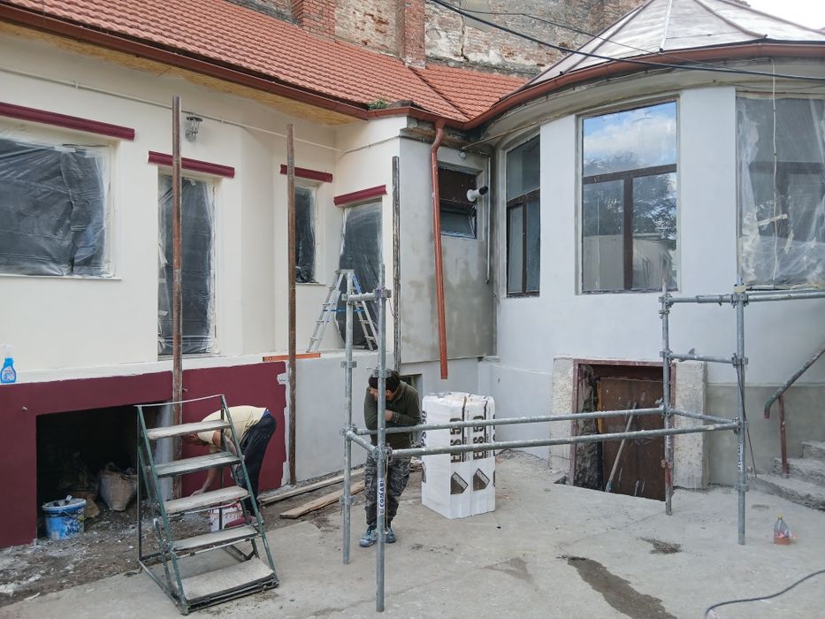 Renovari fațade și interioare