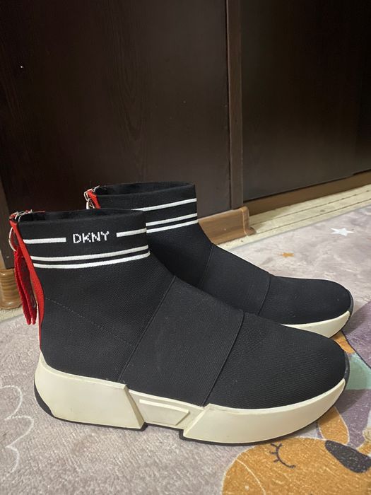 Маратонки текстилем сникерсы Черный DKNY