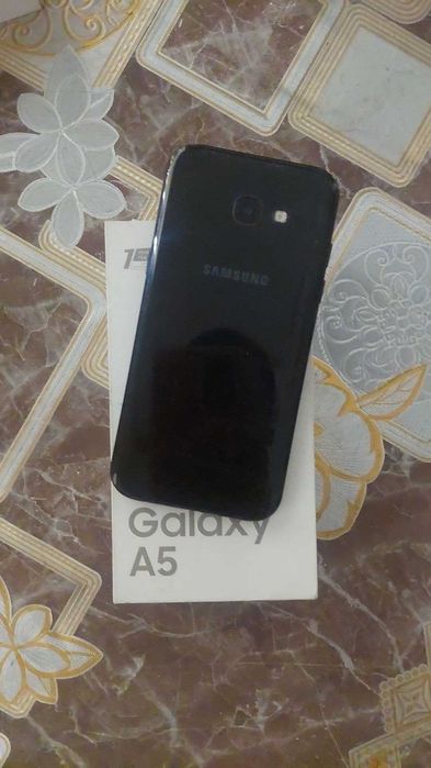 Samsung Galaxy A5 (2017) — yaxshi holatda, karobka bilan Srochna
