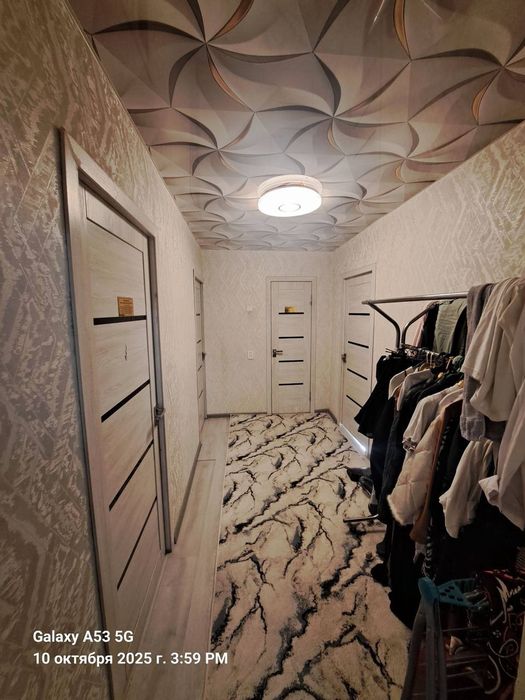 Чиланзар -20 ориентир: Корейская здания 3/4/9 Чистая квартира, 88 м²