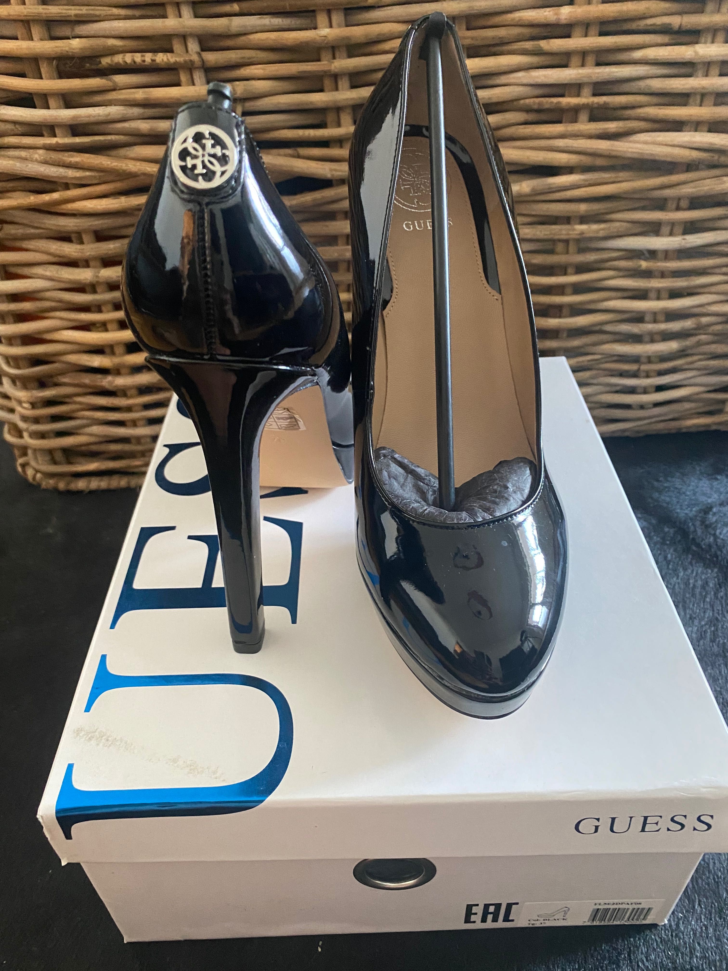 Pantofi Noi Guess