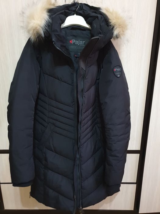 Женская чёрная куртка