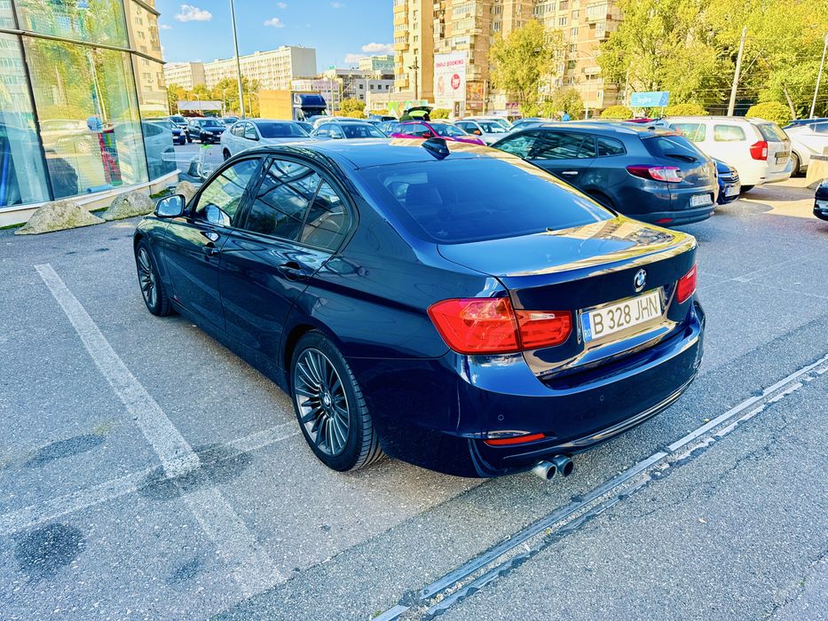 Proprietar Vand BMW 328i F30 245CP Luxury Line