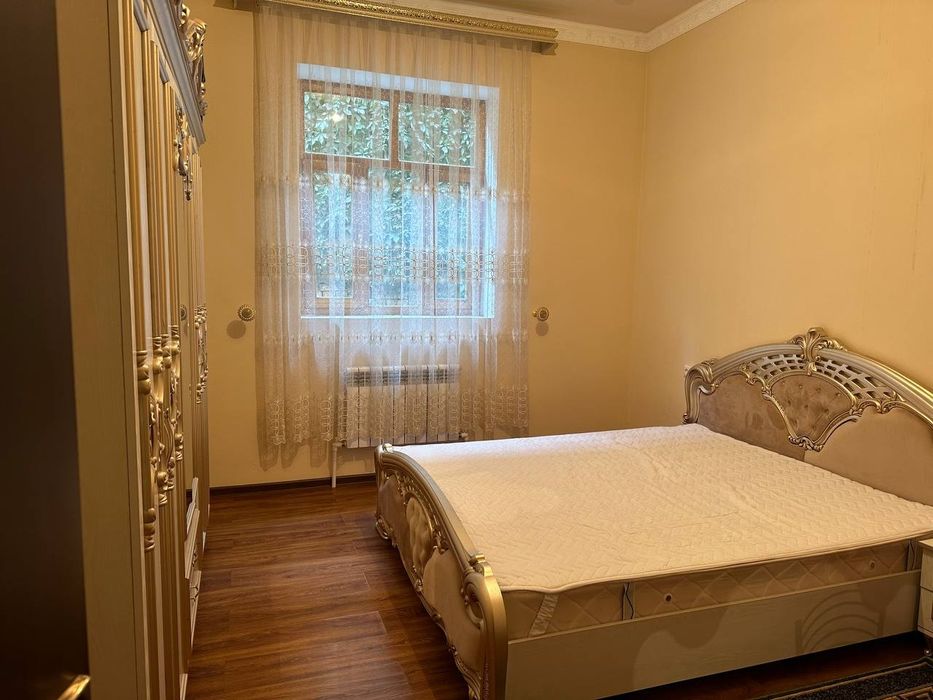 Yonimizada metro astanofkasi bor roxat krug