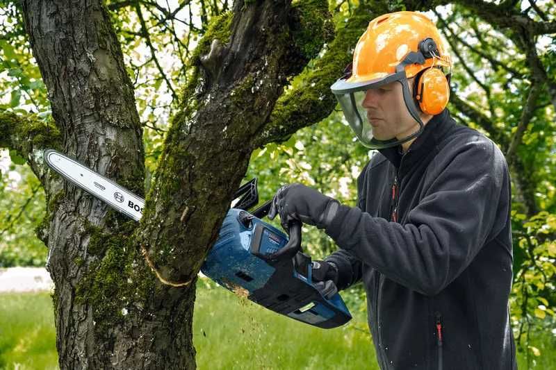 Акумулаторен верижен трион GKE 18V-40 1xProCORE 8.0Ah+ Bosch