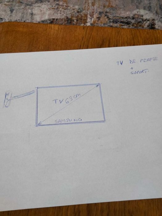 Televizor Samsung cu suport de perete