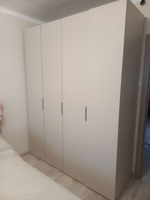 Продам спальный гарнитур