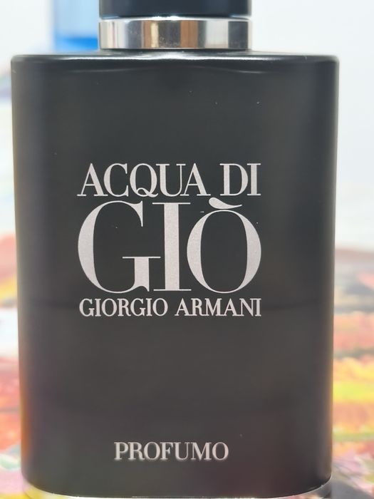 Vând Aqua di Gio Profumo