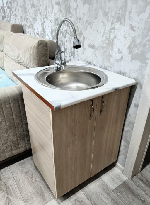 Продам мойку вместе со смесителем