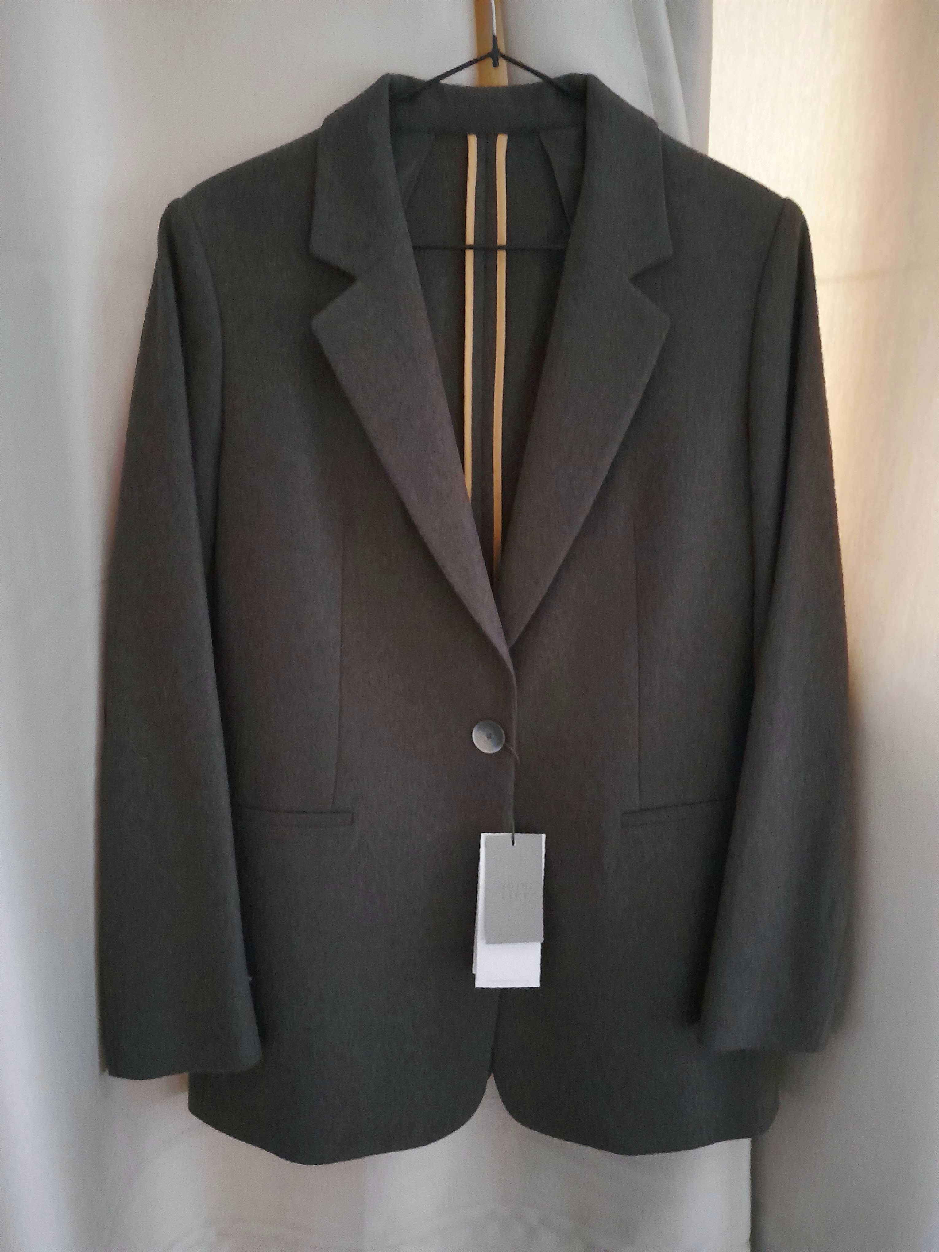 НОВ Massimo Dutti блейзър 66% вълна
