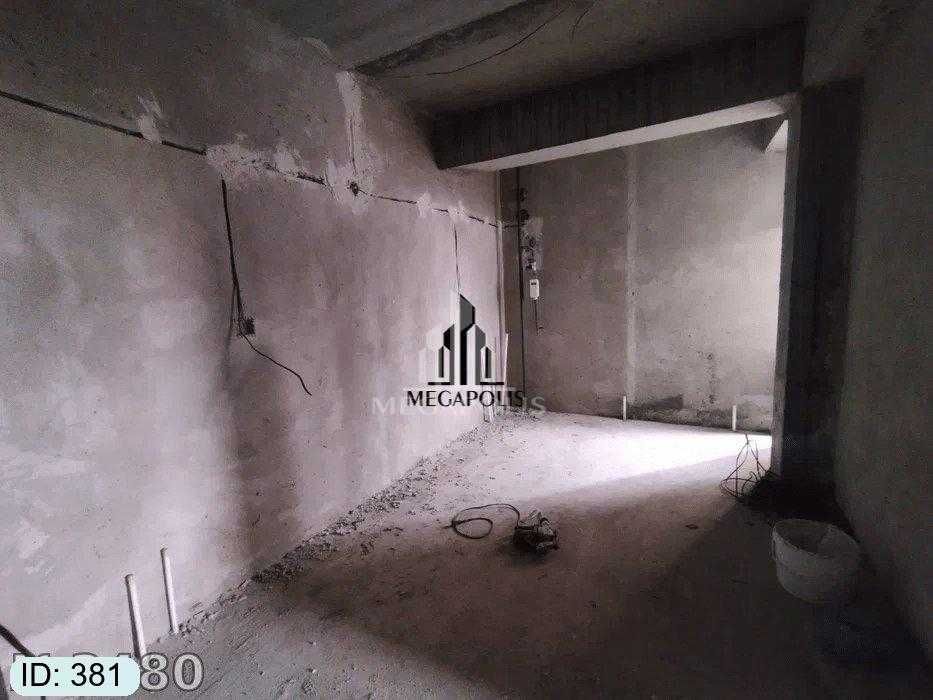 №381 7 mikr 43 maktab tarafda 2 xonali kvartira sotiladi