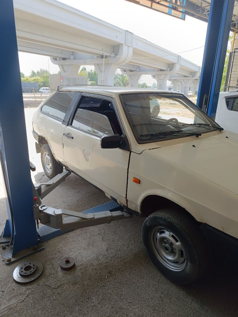 Lada samara 2108