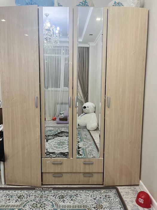 Продается шкаф и комод