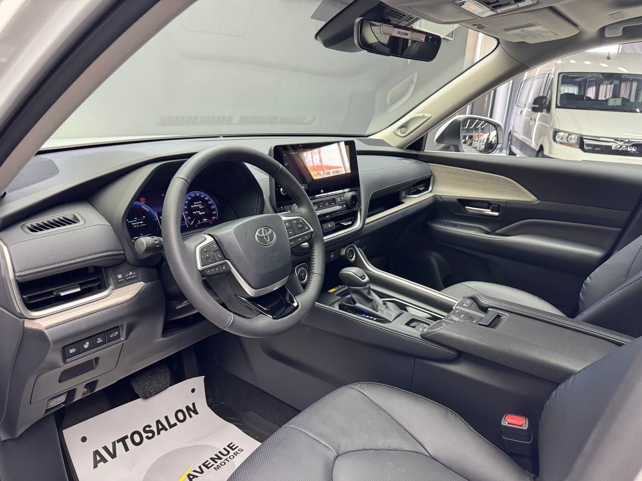 Продается Toyota Grand Highlander