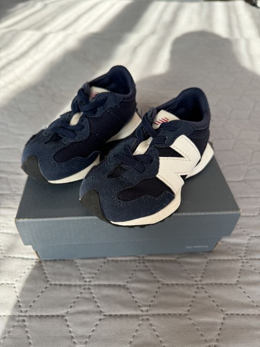 Детски маратонки New Balance 327