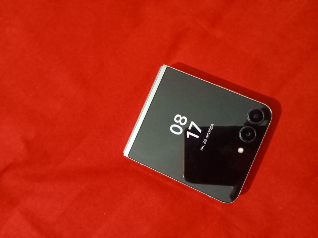 Samsung Z flip 5 8gb x 256gb  5G mentol