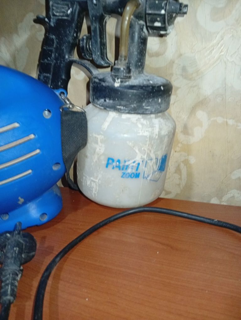 Aparat de vopsit zugravit