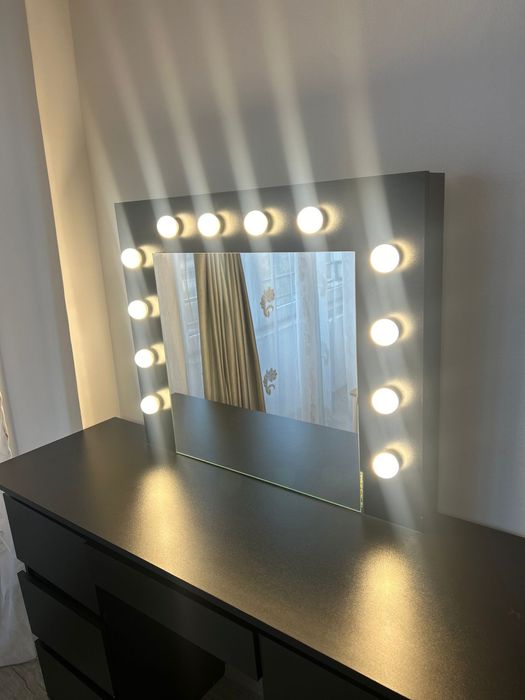 Masa de machiaj de vanzare